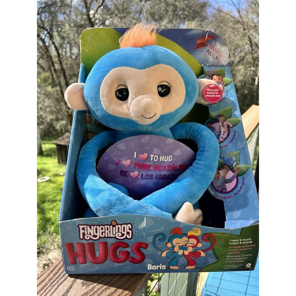 WowWee Fingerlings HUGS Boris‎ Interactive Plush Toy Blue for Kids Ages 4-7 8-11